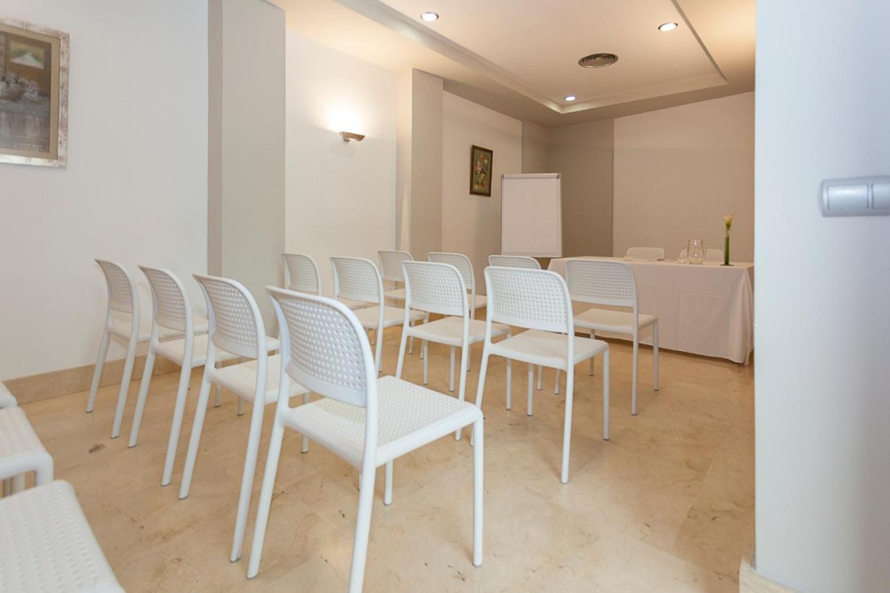 Hotel Aacr Museo إشبيلية المظهر الخارجي الصورة