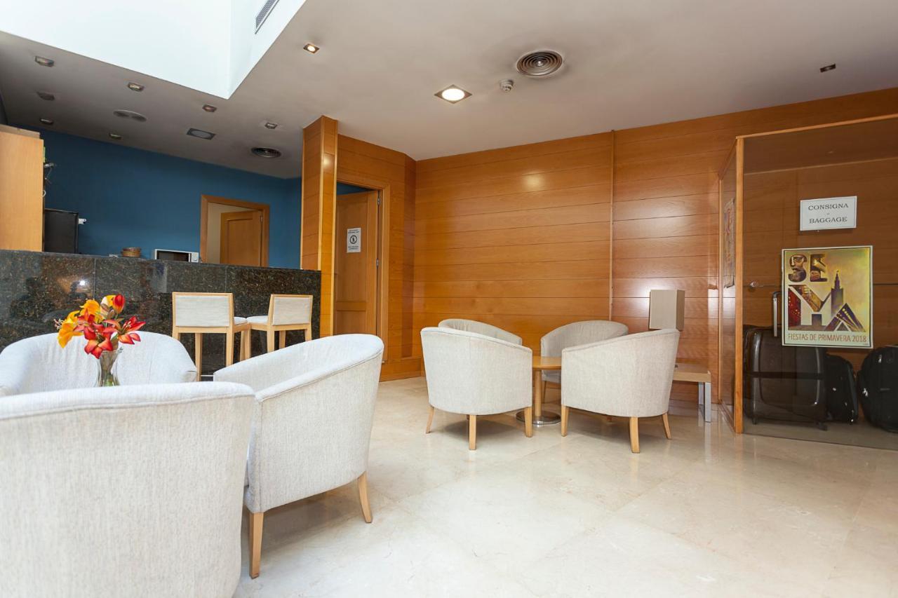 Hotel Aacr Museo إشبيلية المظهر الخارجي الصورة